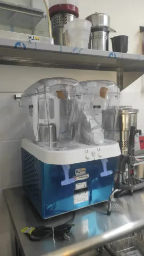 Bh Maquina de suco Venâncio 2 tanques 16 L cada