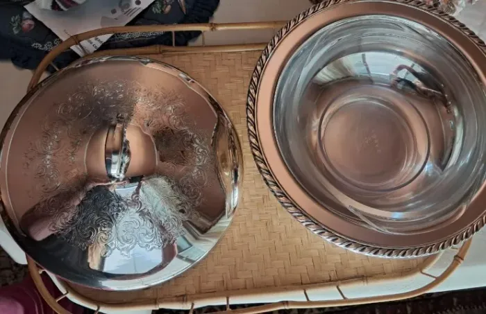 Recipiente em prata com Pyrex refratário 