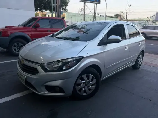 Chevrolet Onix Hatch LT 1.0 8V Flex Mec. 4P 2017