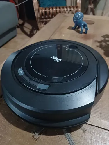 Robô aspirador, passa pano seco ou úmido. 3 modos de limpeza,  cantos, aleatória e espiral