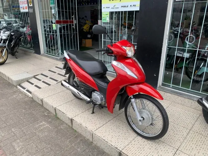 Honda Biz 110i 2018, aceito troca, cartão e financio