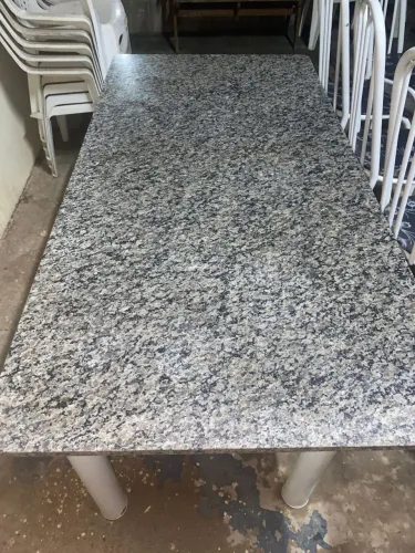 Mesa de mármore