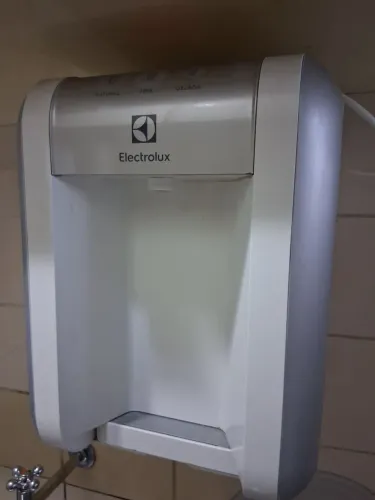 Purificador filtro de agua electrolux + Refil