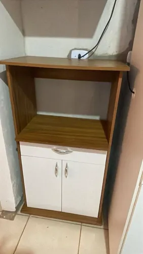 Balcão de forno e microondas