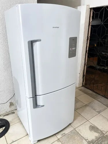 Geladeira Brastemp inversa 