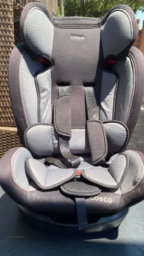 Cadeirinha Infantil Cosco - ótimo estado