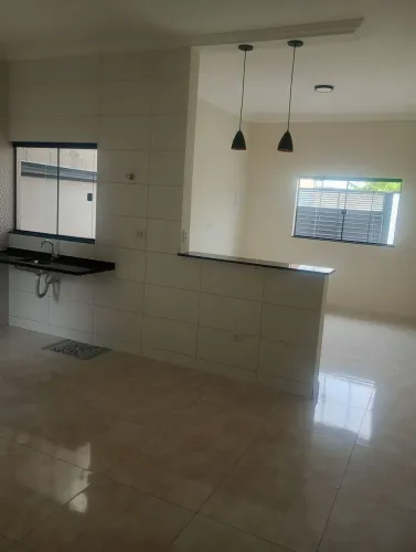 Casa no Jad. Continental III, ótima localização.