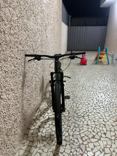 Bicicleta Mtb Caloi Explorer Sport C Freio Hidráulico 16v