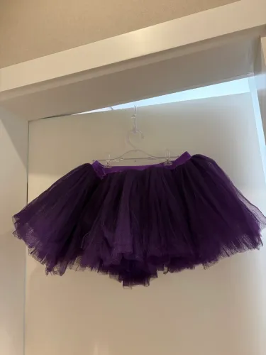 Saia de tutu Balé Mania, tamanho P, veste 10/14 anos. Roxa. 