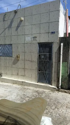 Casa Nova perto de tudo em frente a Nevaldo Rocha.