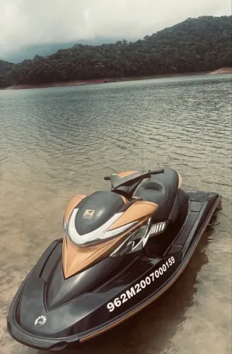 troco jet ski 230 2010 mais 50 mil reais em um 170
