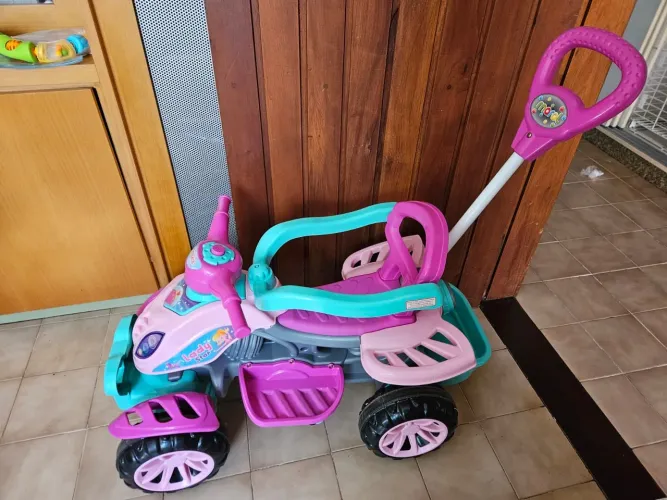 Quadriciclo infantil