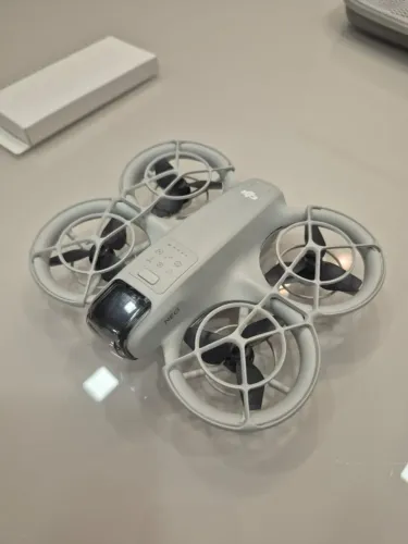 DJI Neo Standard com Controle RC-N3 e Bateria