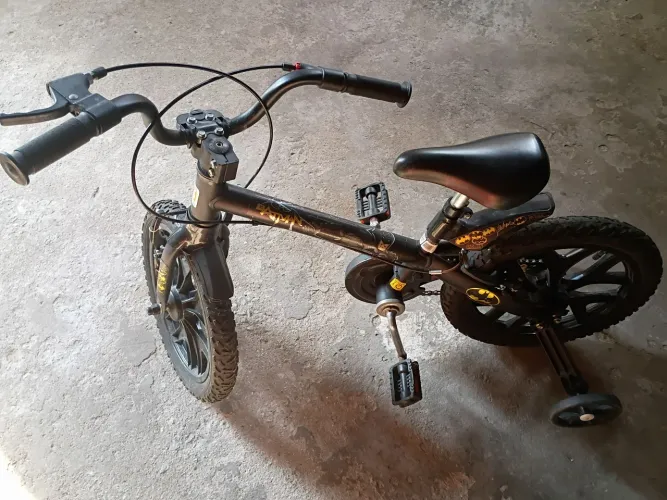 Bicicleta infantil aro 16 Bandeirantes Batman