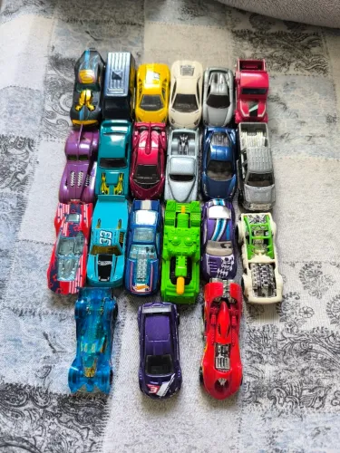 Mini Hot Wheels