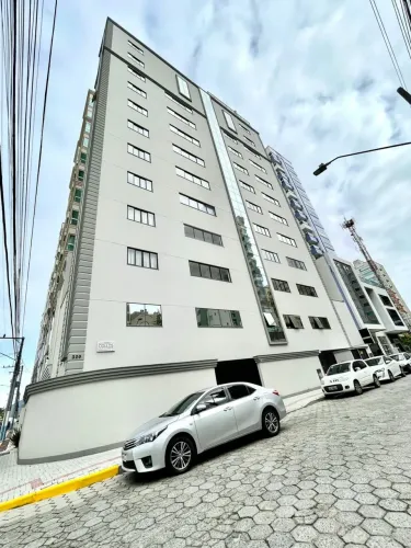 Oportunidade Única na Meia Praia!!