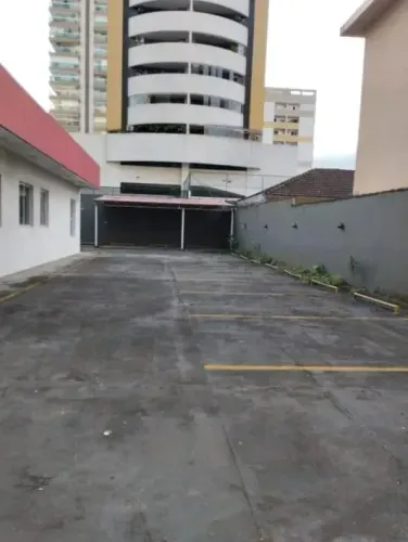 Terreno com casa comercial para Alugar em Santos na Pompéia