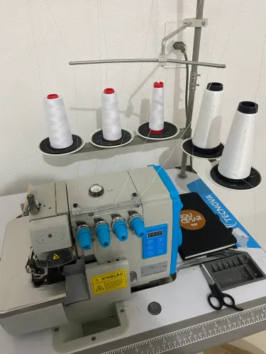 Máquina de costura