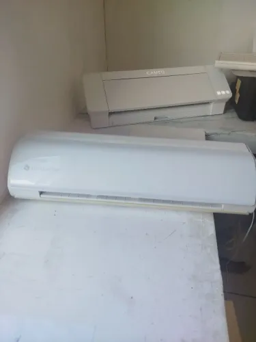 Plotter de recorte Cameo 5+ Suporte para rolos