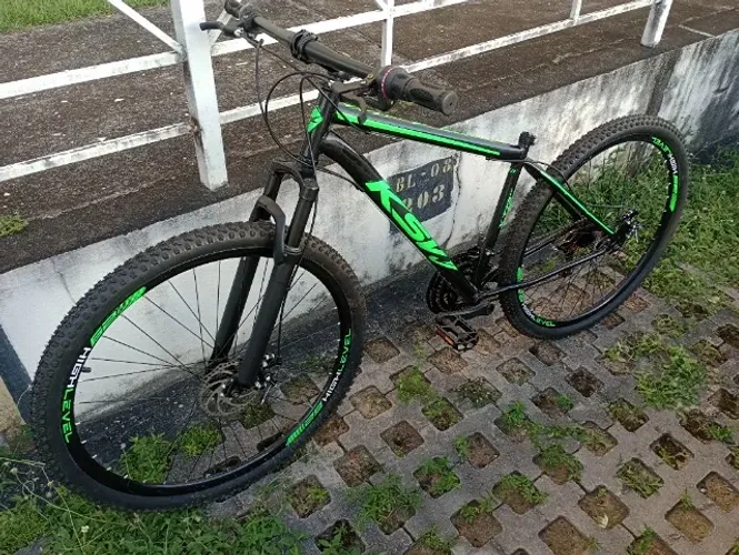 Bicicleta aro 29 - nova.