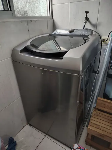 MÁQUINA DE LAVAR BRASTEMP 11KG COM DEFEITO
