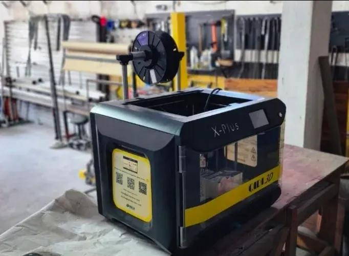 Impressora 3D QIDI XPLUS semi nova