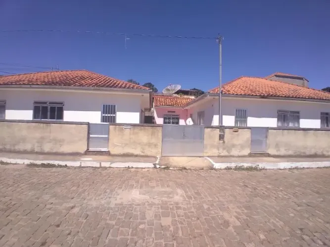 Casa - Pequeri MG