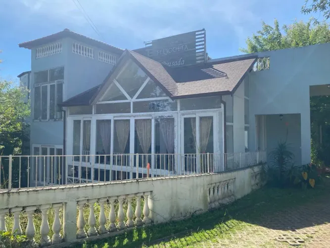 Hotel/Motel/Pousada para venda possui 680 metros quadrados com 5 quartos