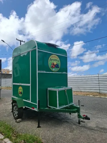 Trailer Verde Para Sucos Naturais