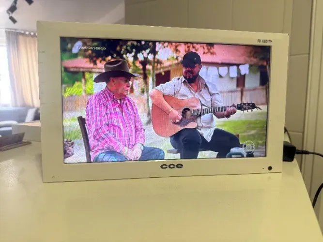 TV CCE 14 Pol 720p