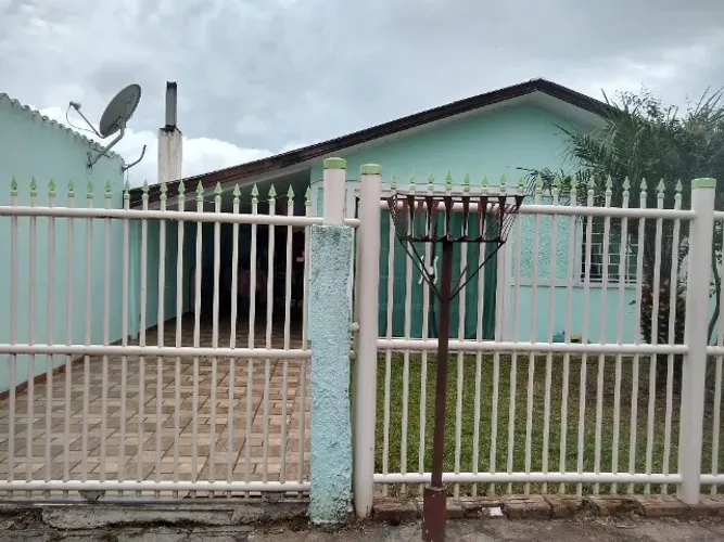 Casa em Campo Largo Pr, com 3 quartos.