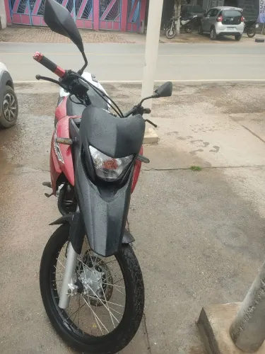 Vendo moto XRE 300 2016