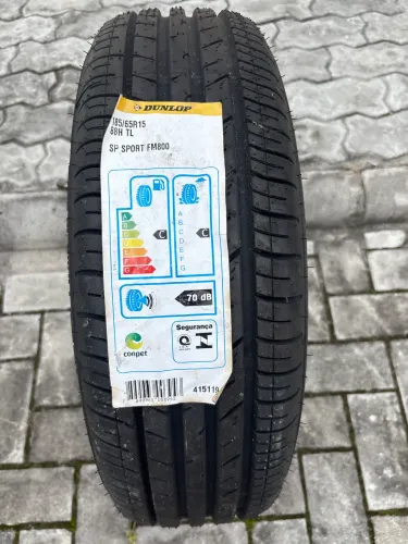 Vendo Pneu DUNLOP 185/65R15