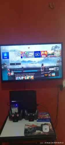 VENDO KIT GAMER COMPLETO: PS4 + TV 32" + 8 JOGOS + ACESSÓRIOS