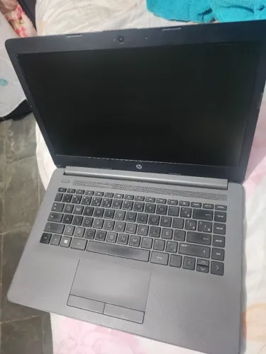 Vendo notebook HP 240 G7 i5 10Geraçao leia a descrição