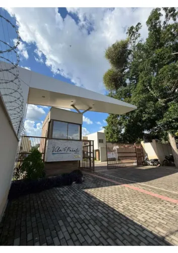 Casa duplex em condomínio fechado no Bairro Socopo, Zona Leste de Teresina.