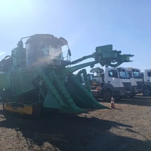 Colhedora cana John Deere CH570 ano 2021
