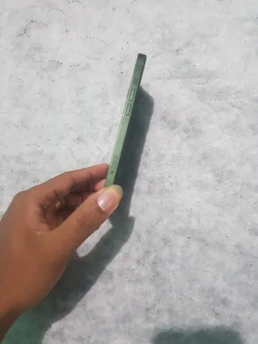 iPhone 13 Verde