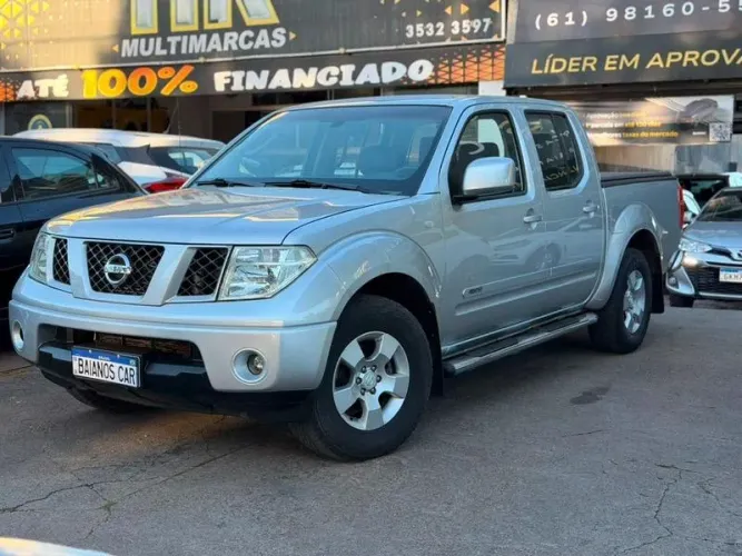 Nissan Frontier S CD 4X4 2.3 TB Diesel Mec. 2013