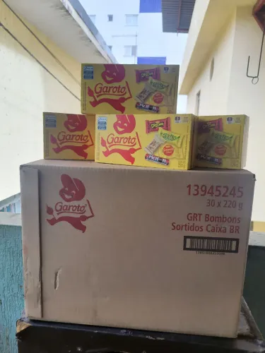 Caixa de Bombom Garoto 220g