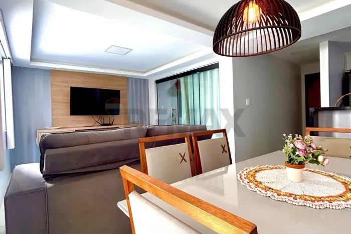 CASA 2/4 , 100% Mobiliada a 300m da Praia de Ipitanga