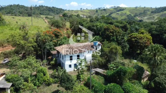 Sítio para Venda em Bonfim, Santo Antônio da Vargem Alegre, 5 dormitórios, 2 banheiros, 2 