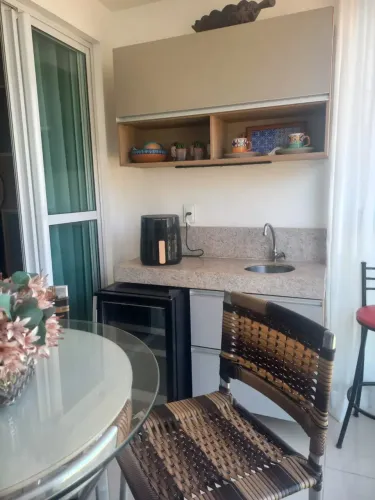 MARAVILHOSO 03 QUARTOS,COM SUÍTE- VISTA ETERNA PARA O MAR- TODO MONTADO E DECORADO