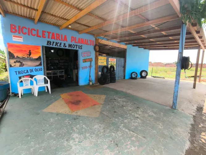 Vendo Ponto Comercial na Avenida Calama.