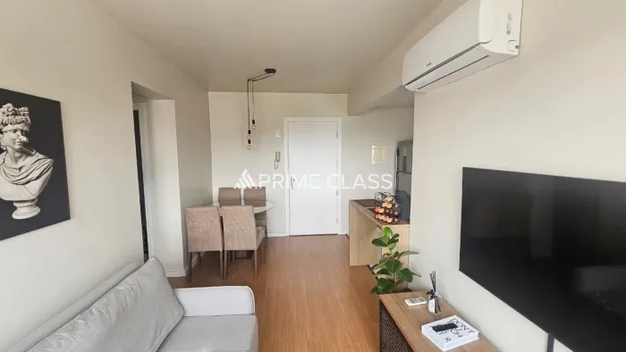 Apartamento 2 dormitórios, semimobiliado com vaga, Bairro Centro - Aceita Financiamento e