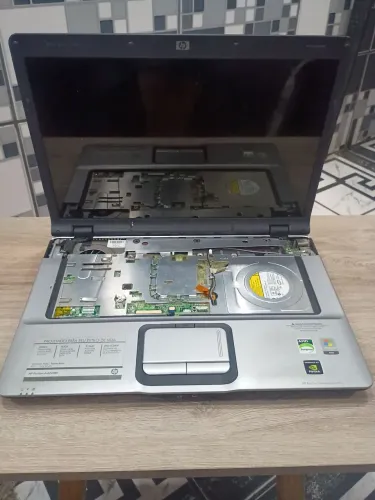 Notebook Hp pavilion entertainment para retirar peças