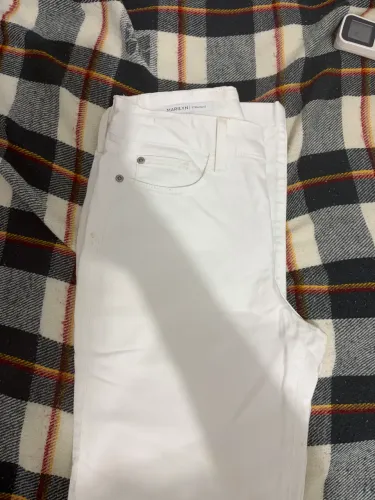 Calça jeans branca feminina importada
