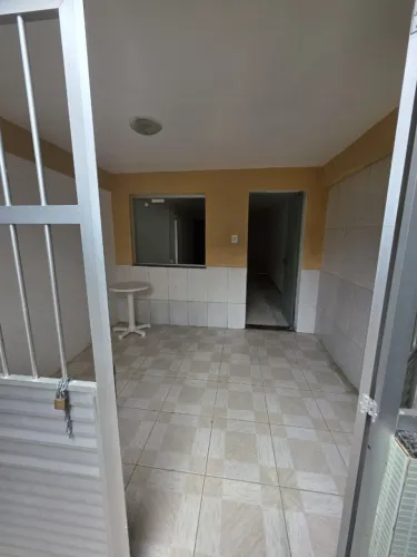 Casa (Térreo), com 2 quartos e 2 banheiros para Aluguel, 70 m² em Ilhéus/BA