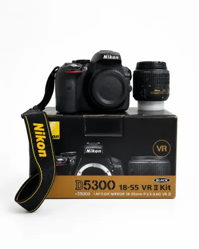 Câmera Dslr Nikon D5300 Com Lente 18-55mm Vr Ii E Wi-fi