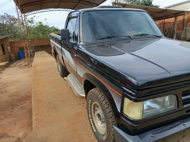 Chevrolet D-20 S / Luxe 3.9/4.0 Diesel 1993
